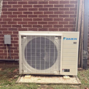 Daikin heat pump installed outside Pittsburgh home by Ventec Refrigeration