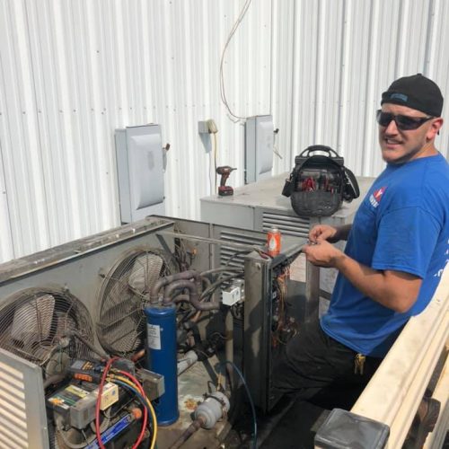 Commercial HVAC Repair job by ventec employee